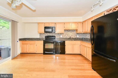 11187 Saffold Way, Reston, VA 20190 - photo 5