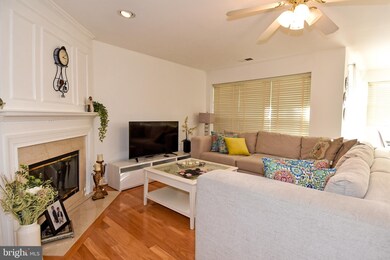 9262 Cardinal Forest Ln unit 101, Lorton, VA 22079 - photo 6