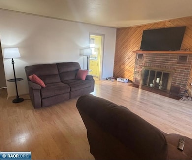 3410 4th Ave W, Hibbing, MN 55746 - photo 7