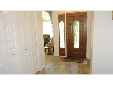 1233 Frogs Leap Ln, Eugene, OR 97404 - photo 3