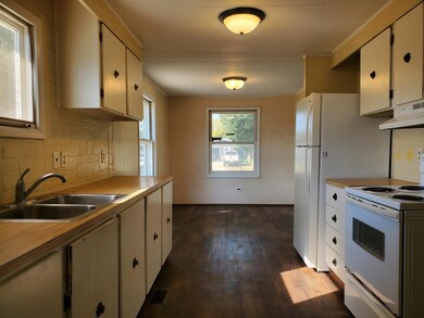 210 35th Ave W, Spencer, IA 51301 - photo 7