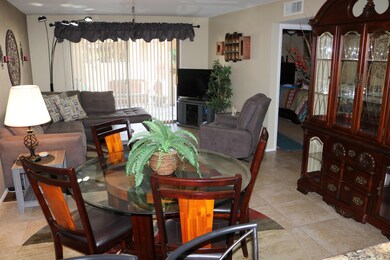 03_Living Room (1)