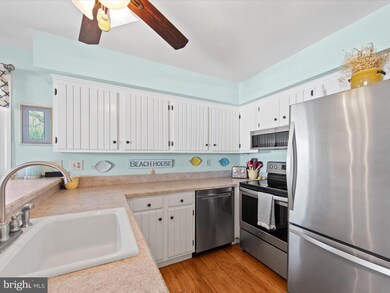 717 Rusty Anchor Rd unit 10, Ocean City, MD 21842 - photo 6