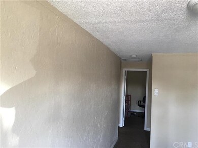 11707 Antwerp Ave, Los Angeles, CA 90059 - photo 4
