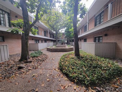 1801 Cortlandt St unit 9, Houston, TX 77008 - photo 2