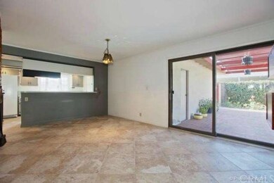 Dining room with kitchen bar and Andersen slider t