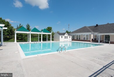 8609 Wintergreen Ct unit 407, Odenton, MD 21113 - photo 6