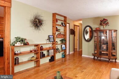 727 Buckhorn Rd, Sykesville, MD 21784 - photo 7