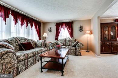 7086 Saddle Dr, Sykesville, MD 21784 - photo 5