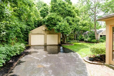 Detached 2 car garage