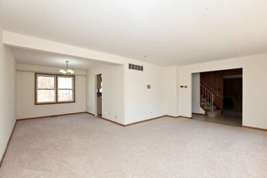 4724 176th St, Country Club Hills, IL 60478 - photo 2