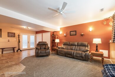 821 Navajo Dr, Lake In the Hills, IL 60156 - photo 2
