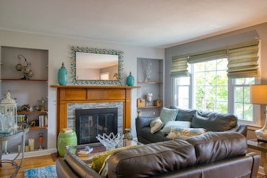 64 Evergreen Ave, Hamden, CT 06518 - photo 3