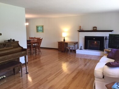 4 S Orchard Dr, Amherst, MA 01002 - photo 4