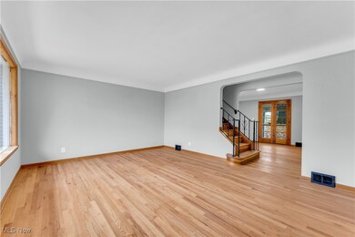 19720 Upper Terrace Dr, Euclid, OH 44117 - photo 5