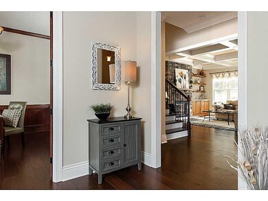Entry/Foyer.