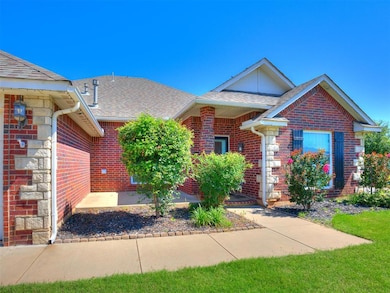9809 SW 33rd St, Yukon, OK 73099 - photo 3