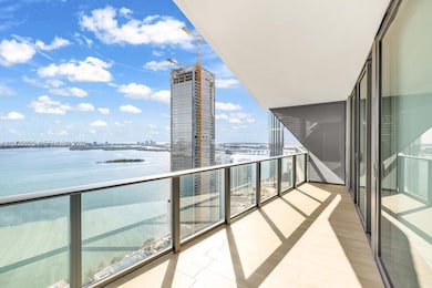 Icon Bay unit 3907, Miami, FL 33137 - photo 3