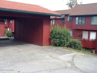 7762 Boundary - Carport & Storage