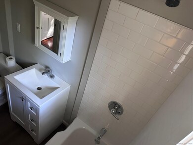 10 Fleming St, Waterbury, CT 06710 - photo 6