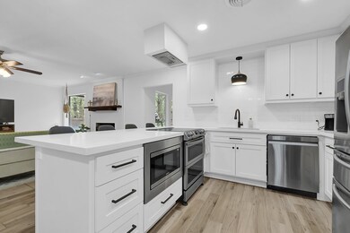 30124 Oak Ln, Magnolia, TX 77354 - photo 6