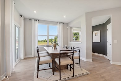 546 Corbin Way, Avon, IN 46123 - photo 7