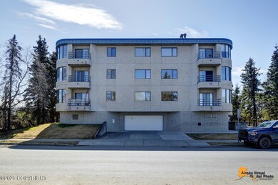 Heated garage Parking & Storage