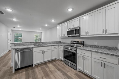 522 E 5th St unit 2, Bonham, TX 75418 - photo 7