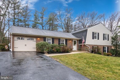 17516 Queen Elizabeth Dr, Olney, MD 20832 - photo 2