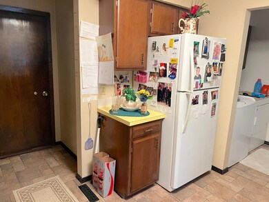 1602 Gateway Dr, Albert Lea, MN 56007 - photo 5