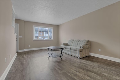 1889 Slaton Ct unit 1889, Columbus, OH 43235 - photo 5