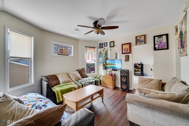 112 N Saint James St, Waukegan, IL 60085 - photo 6