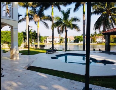 11091 NW 70th St, Doral, FL 33178 - photo 3