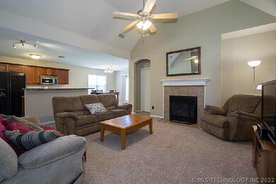 20340 E 41st Place S, Broken Arrow, OK 74014 - photo 4