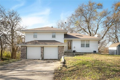 21302 SE Clover Hills Rd, Cleveland, MO 64734 - photo 5