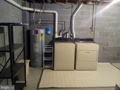 248 Lily Ct, Hagerstown, MD 21740 - photo 7