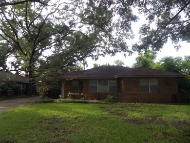 6310 Grovewood Ln, Houston, TX 77008 - photo 3