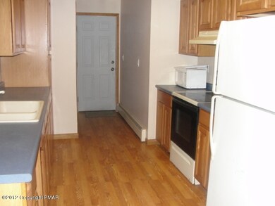 894 Hornbeam Ct, Long Pond, PA 18334 - photo 4