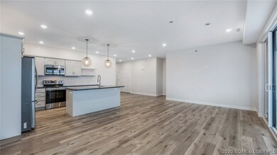 Unit 1A Waterside One unit 1A, Osage Beach, MO 65065 - photo 3