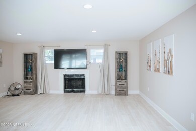 5766 Cedar Oaks Dr, Jacksonville, FL 32210 - photo 7