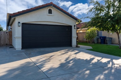 4239 W Cambridge Ave, Fresno, CA 93722 - photo 3
