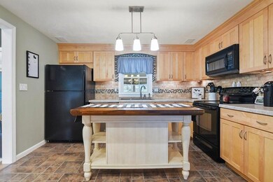 12 Sagewood Cir, Attleboro, MA 02703 - photo 5