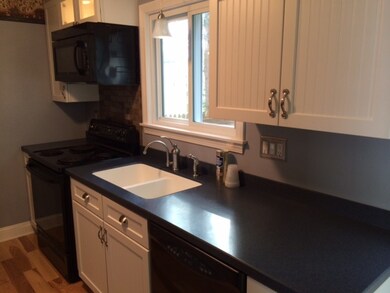 12 Cedarbrook Village, Rochester, NH 03867 - photo 4