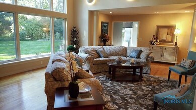 2507 Edgehill Rd, Ottawa Hills, OH 43615 - photo 7