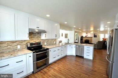 102 Berkshire Dr, Mount Laurel, NJ 08054 - photo 4