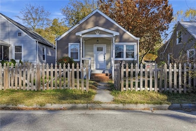 612 Hannah St, Hampton, VA 23661 - photo 2