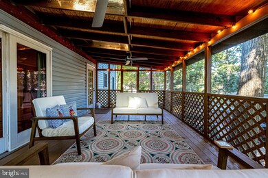 12530 Cliff Edge Dr, Herndon, VA 20170 - photo 3