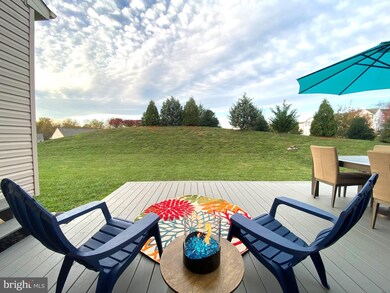 1138 Sassafras Cir, Eldersburg, MD 21784 - photo 2