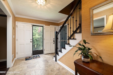 Front Entry_13303 Creekview Rd - PRINT