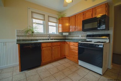 1270 Dean St, Schenectady, NY 12309 - photo 5